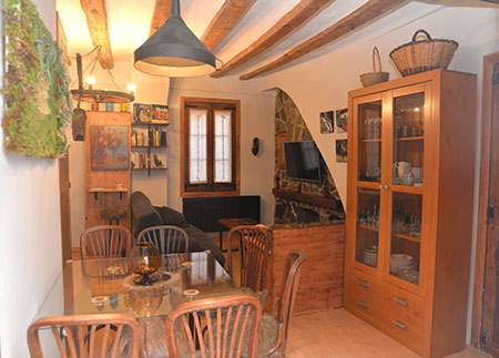 Apartamento la Pobla de Lillet - Salón comedor abierto