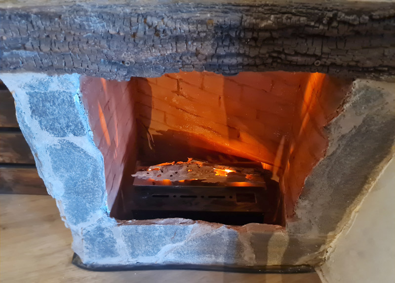 Apartamento rural con encanto en Borredà - chimenea decorativa