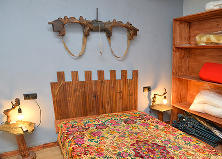 Adapted apartment Berguedà - Blankets and cushions