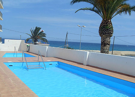 Lloguer turístic loft disseny Platja d´Aro amb piscina