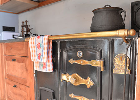 Apartment for tourist rental Pobla de Lillet - Fully functional cast iron cooker