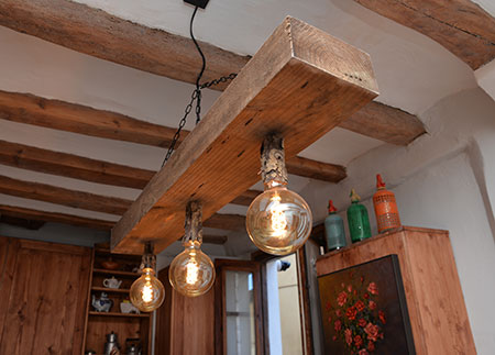 Appartement en location touristique Pobla de Lillet - Lampes artisanales uniques