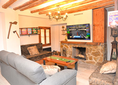 Apartment for tourist rental Pobla de Lillet - Open living room with all the amenities