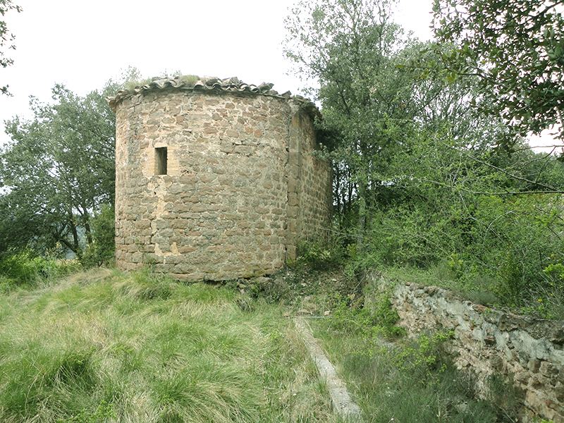 Ábside semicircular de la iglesia de Sant Benet de Casamitjana, Borredà