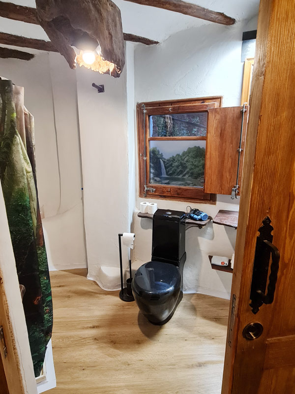 Tríplex Cal Barraqué de Dalt en Borredà - baño de la primera planta
