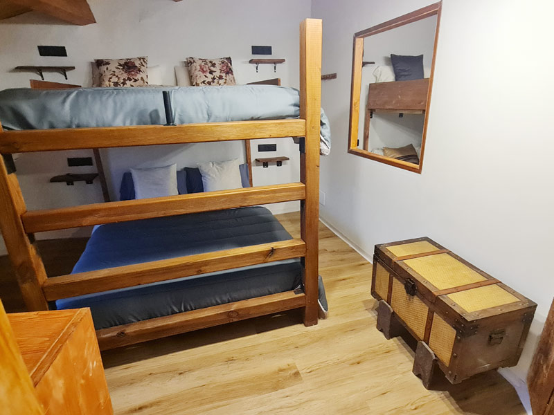 Habitación 1 de la buhardilla con litera doble
