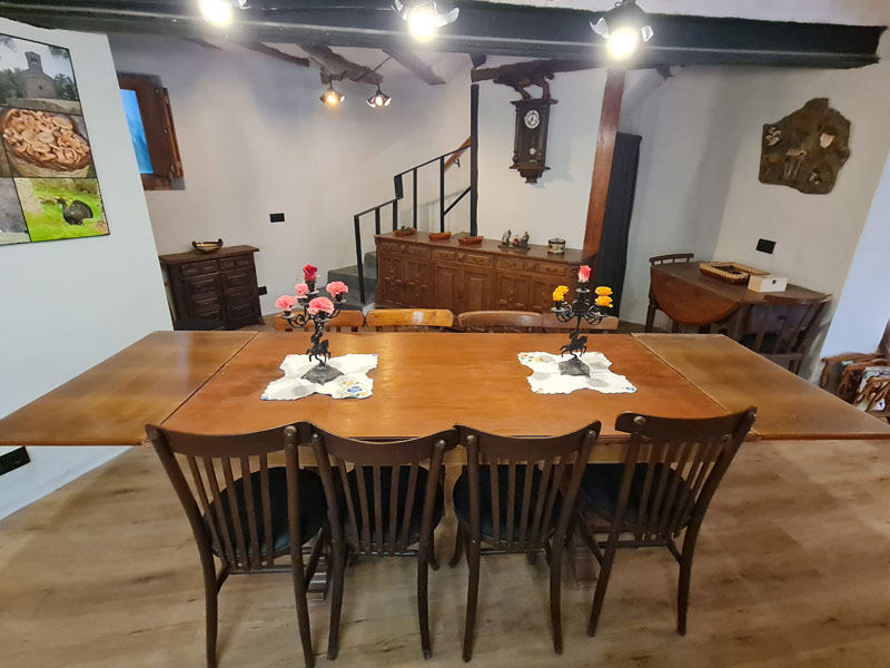 Tríplex Cal Barraqué de Dalt en Borredà - mesa de comedor extensible