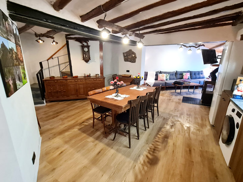 Tríplex Cal Barraqué de Dalt en Borredà - vista general de la planta baja