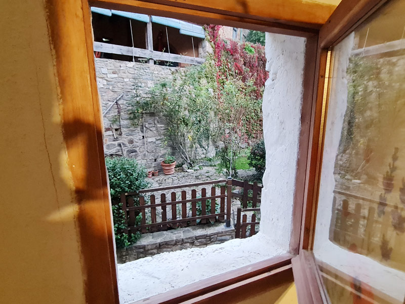 Tríplex Cal Barraqué de Dalt en Borredà - vistas desde la habitación de matrimonio 2