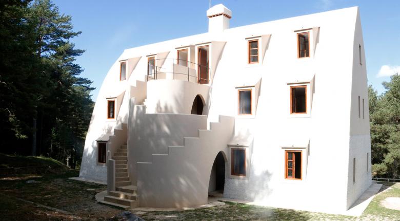 Chalet modernista del Catllaràs con vistas al paisaje del Berguedà