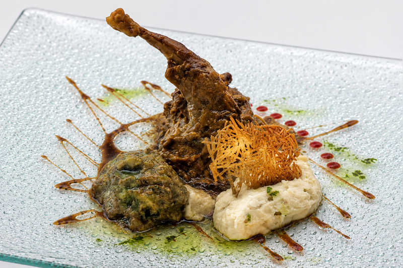 Partridge with cabbage bundles, dried mushrooms and red wine jam