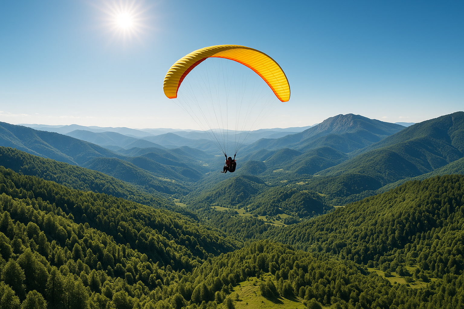 Vol en parapente au-dessus du Berguedà avec vue sur montagnes et forêts verdoyantes par une journée claire